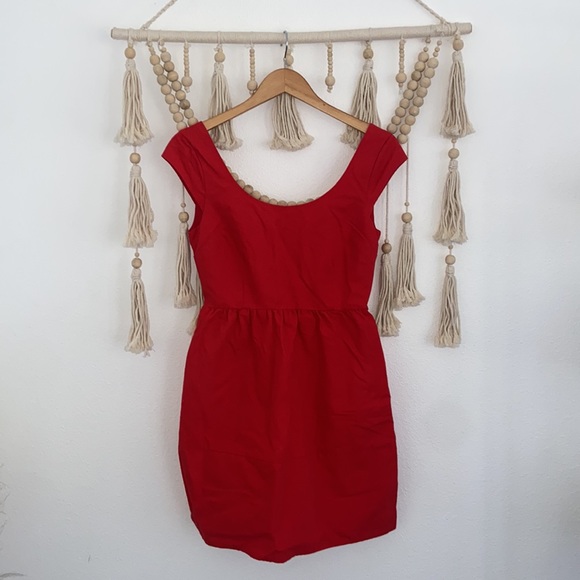 American Eagle Outfitters red mini dress cap sleeve bubble style open back 2 - Picture 4 of 16